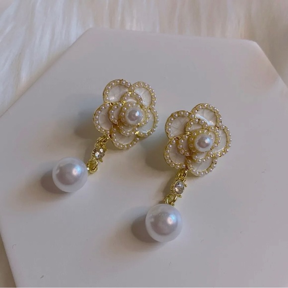 Camellia Pearl Drop Earrings - Picture 1 of 2